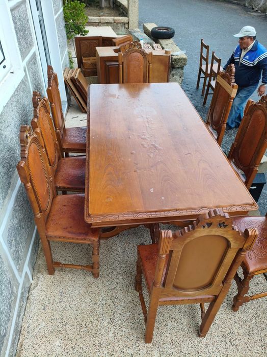 Mesa mais 8 cadeiras