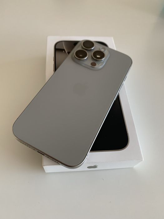 Iphone 16 Pro com 2 anos Garantia