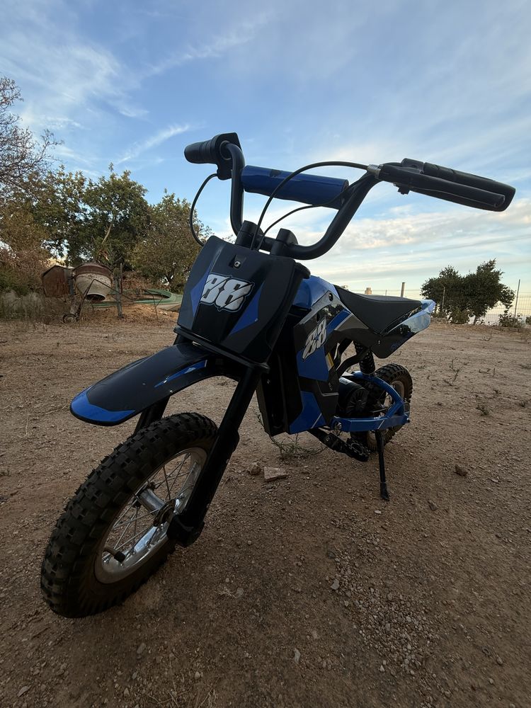 Mini moto eletrica