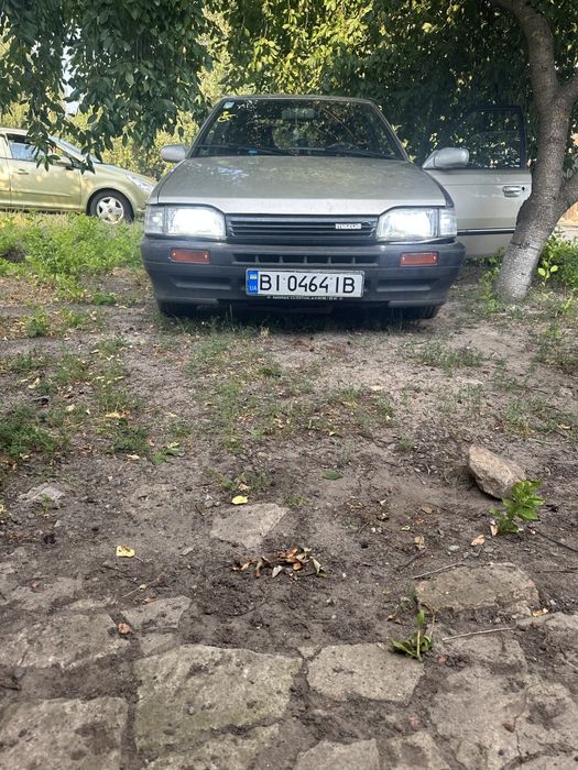 Продам мазду 323