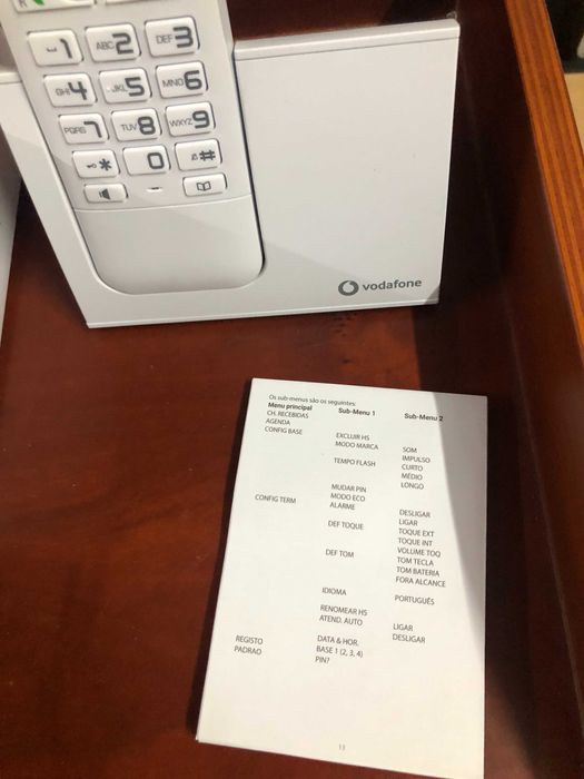 Telefone fixo Vodafone branco em caixa