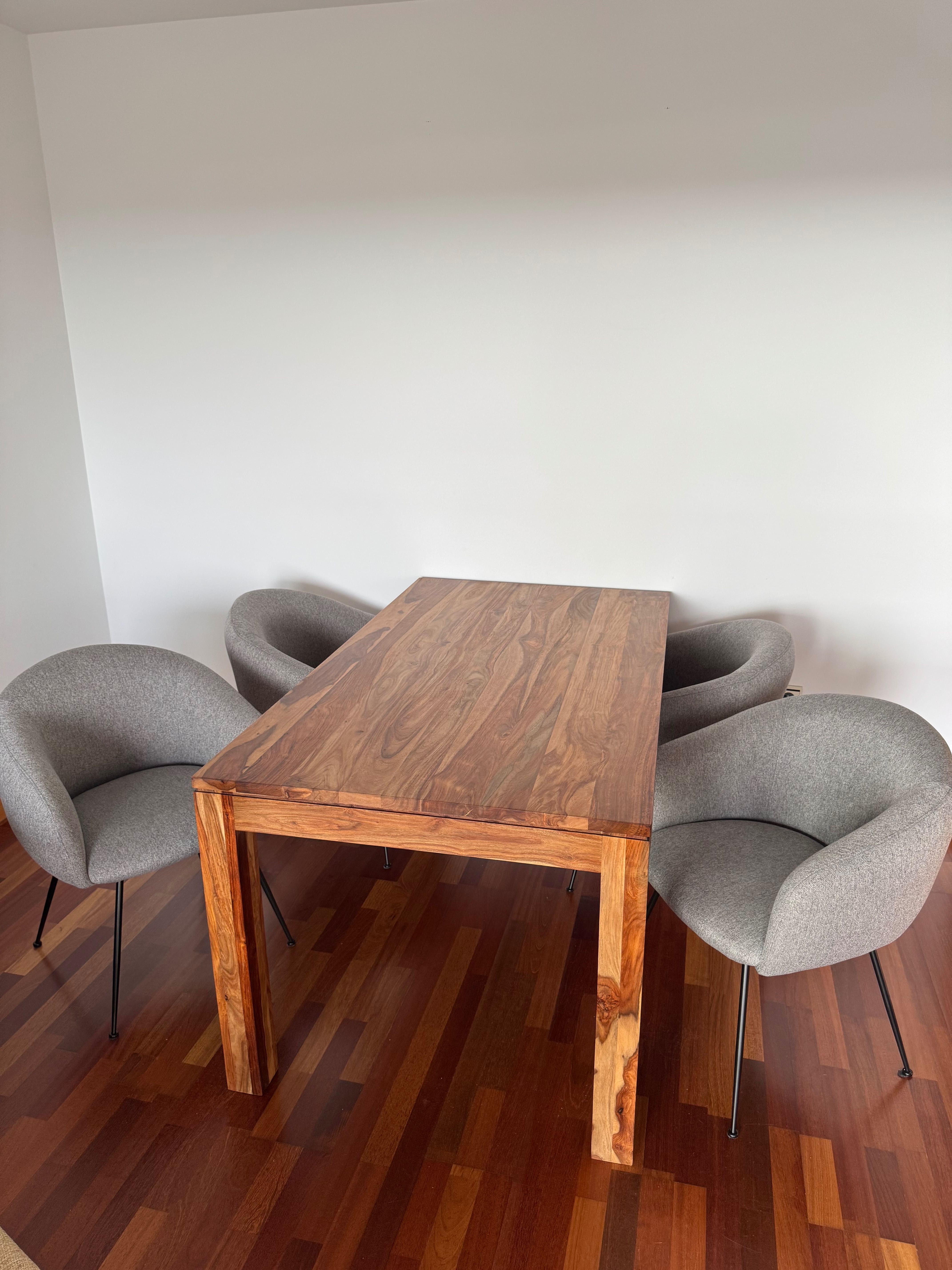 Conjunto de 4 cadeiras de sala