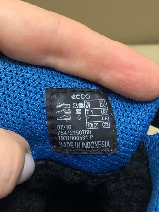Ботинки ECCO  зимние на мальчика. 24 размер