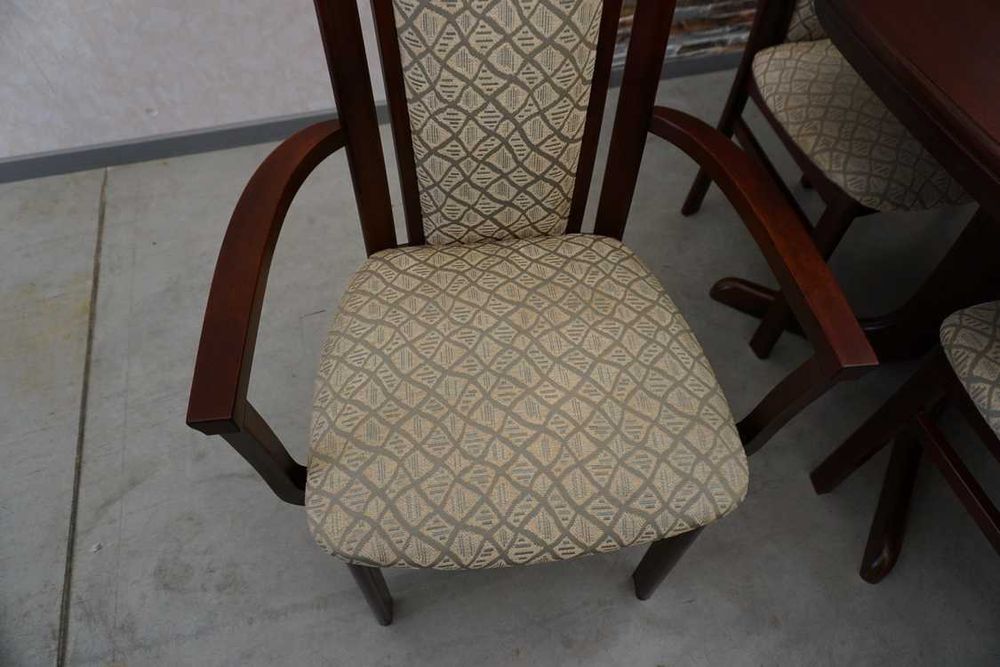 stół mahoniowy rozkładany do 210 cm + 6 krzeseł  (l-145)   rabat  30%