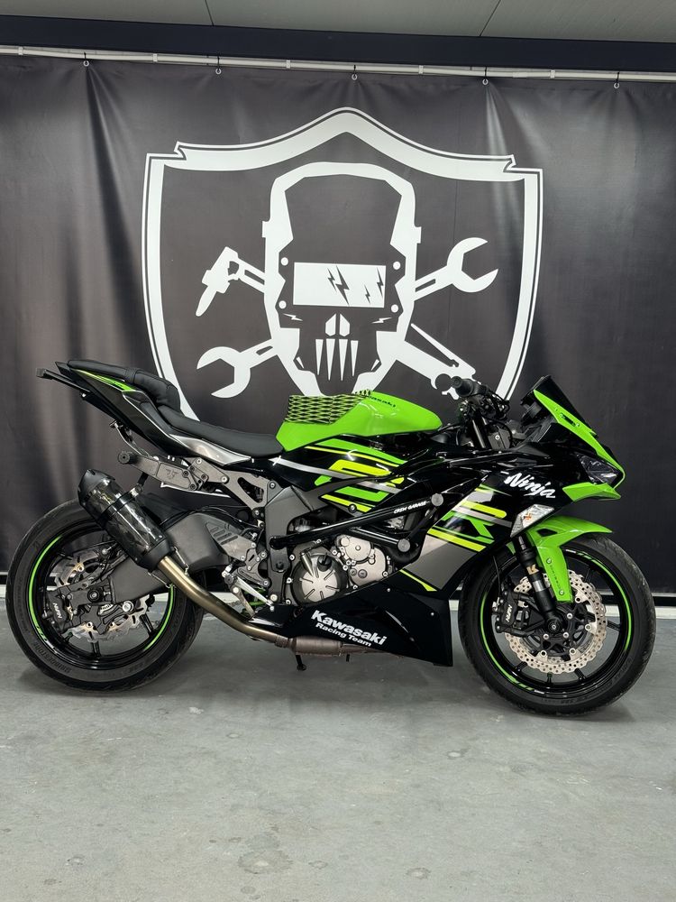 Kawasaki Zx6R 636 Ninja stunt