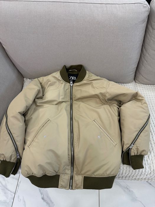 Жіноча тепла куртка Zara (нова)