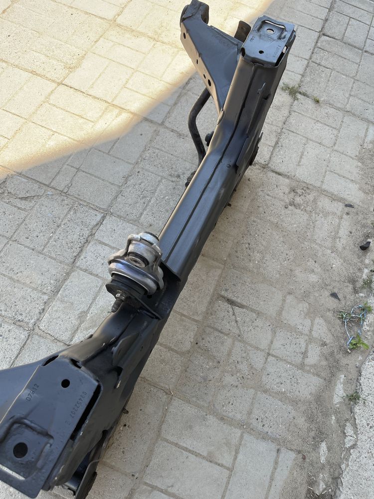 Renault Master 3 підрамник балка міст
