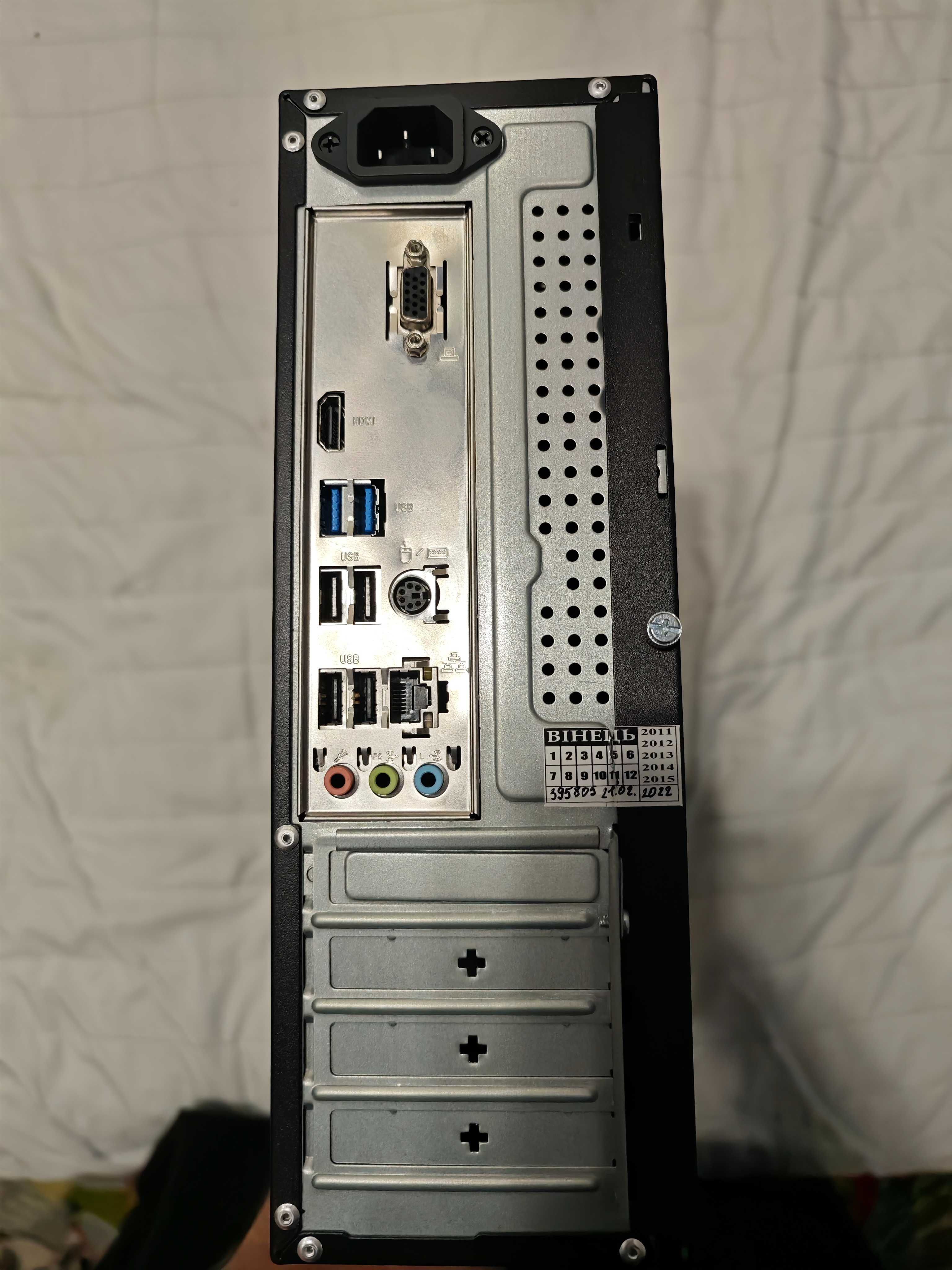 Мини пк(ITX) Gamemax. Intel i3 10100. gamemax 400w.SSD 250 gb