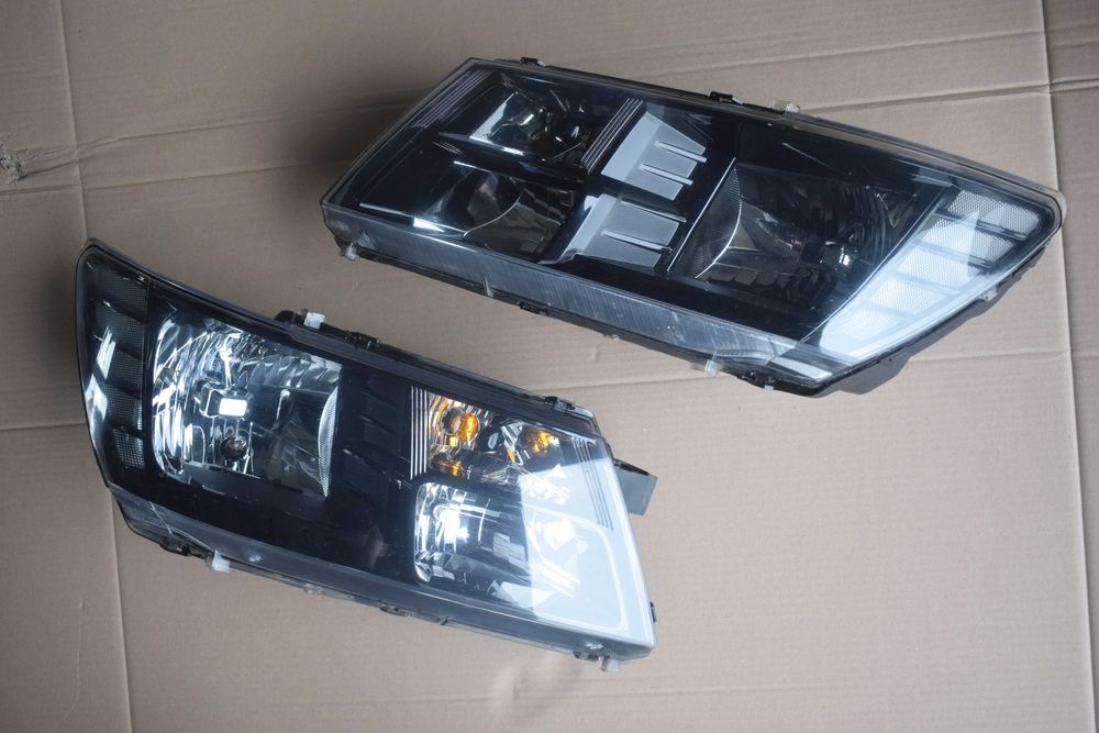 Lampa przód prawa FIAT FREEMONT DODGE JURNEY 12r. europa czarna