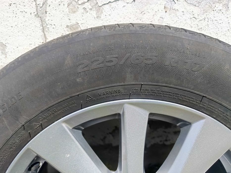 Pneus auto/ Suv ,em bom estado
