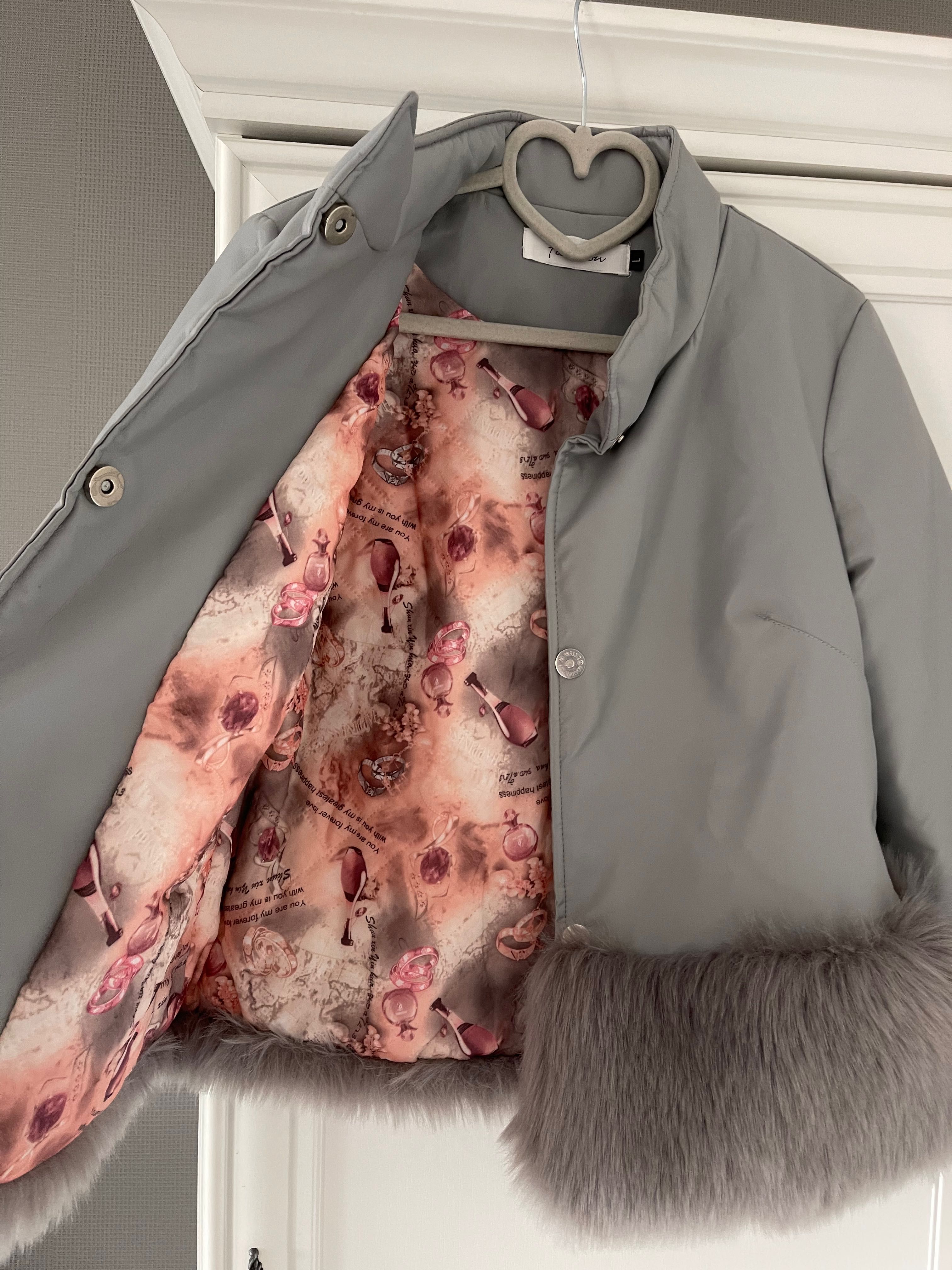 Куртка з еко шкіри сіро-голубого кольору ( тепла зима-весна)