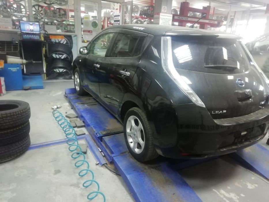 Запчастини nissan Leaf 2010-2017 розборка розбираю ліф