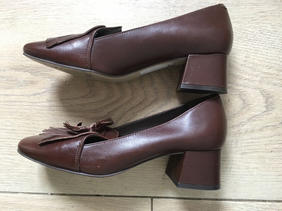 Next Signature buty skórzane z chwostami na obcasach-5/38