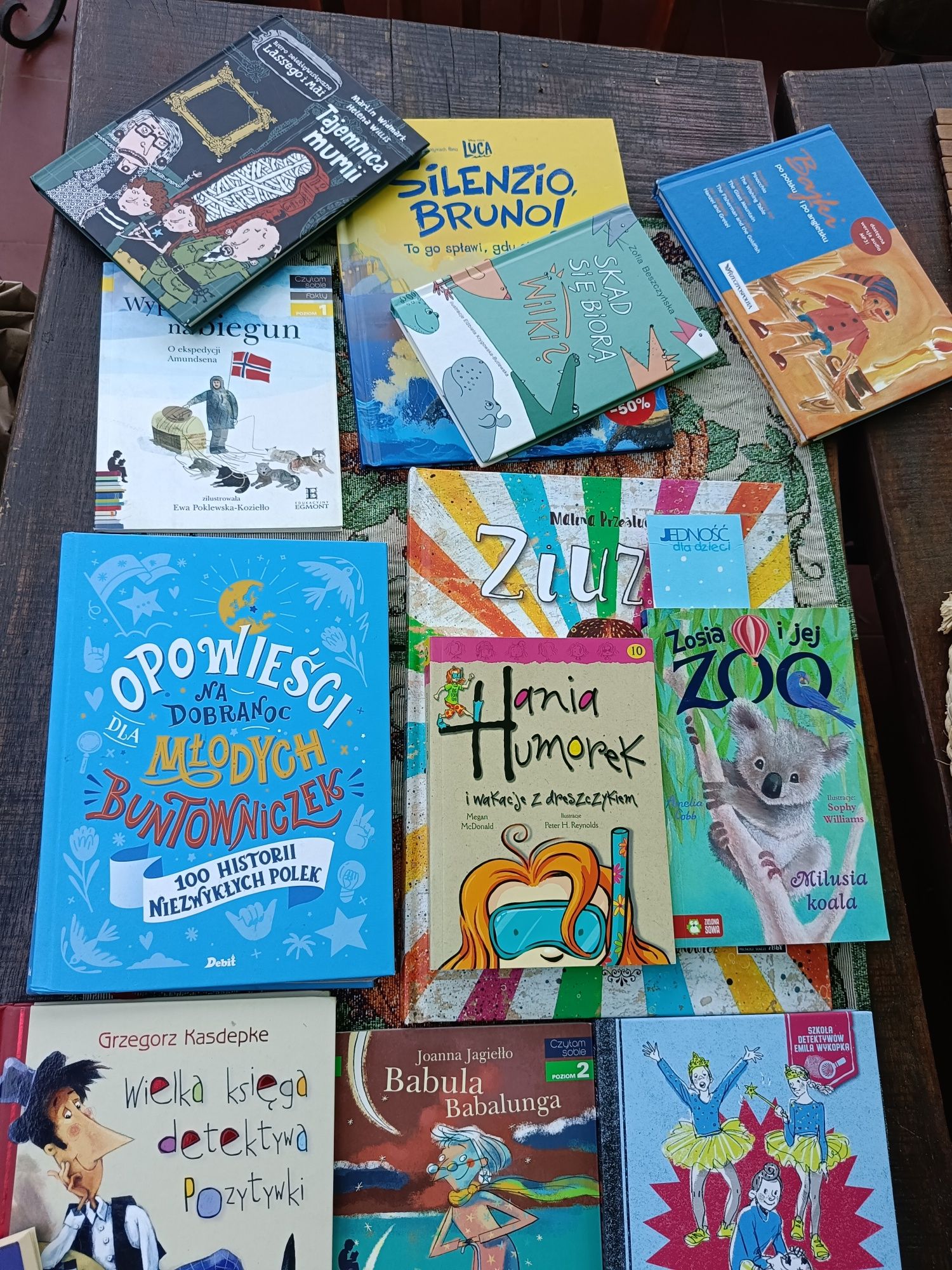 Zestaw 29 sztuk książek dla dzieci w wielku 7-10 lat