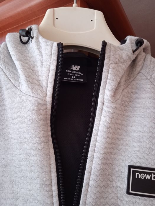 Вітровка new balance,розмір М