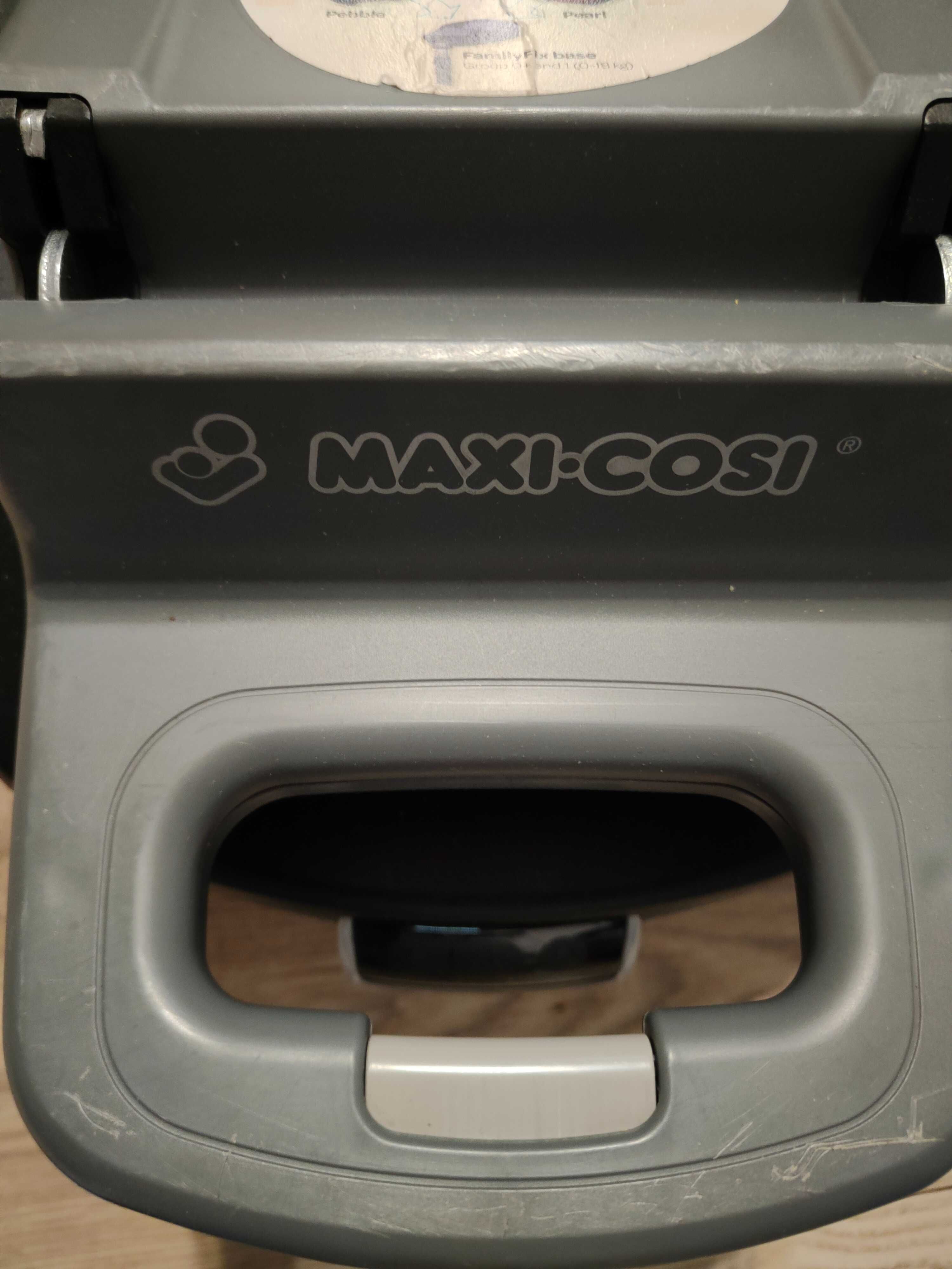 Fotelik Maxi-Cosi Pearl 9-18 kg  + baza FamilyFix