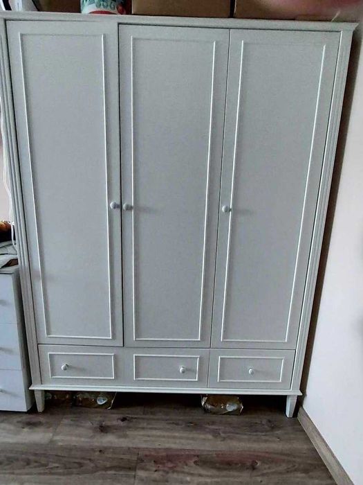 Biała szafa Bianca