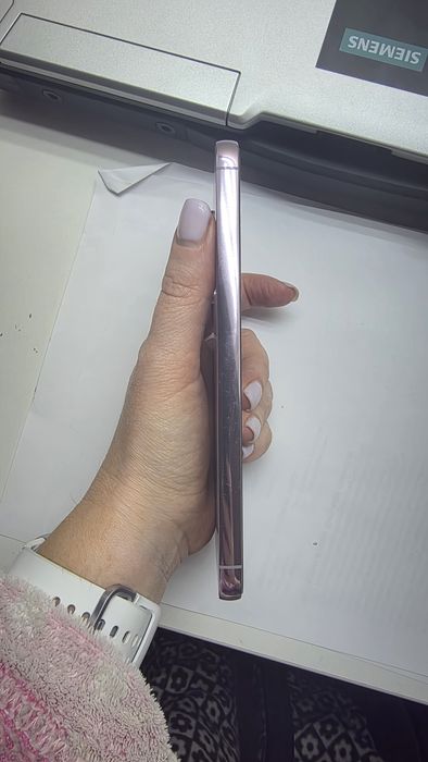 Sumsung Galaxy S23 plus