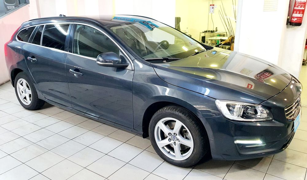 Volvo V60 2.0 D2 Momentum