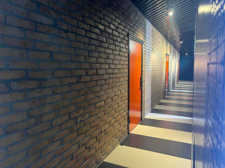 Без%!офис в Бизнес Центре, Подол, парко-места, генератор, метро!