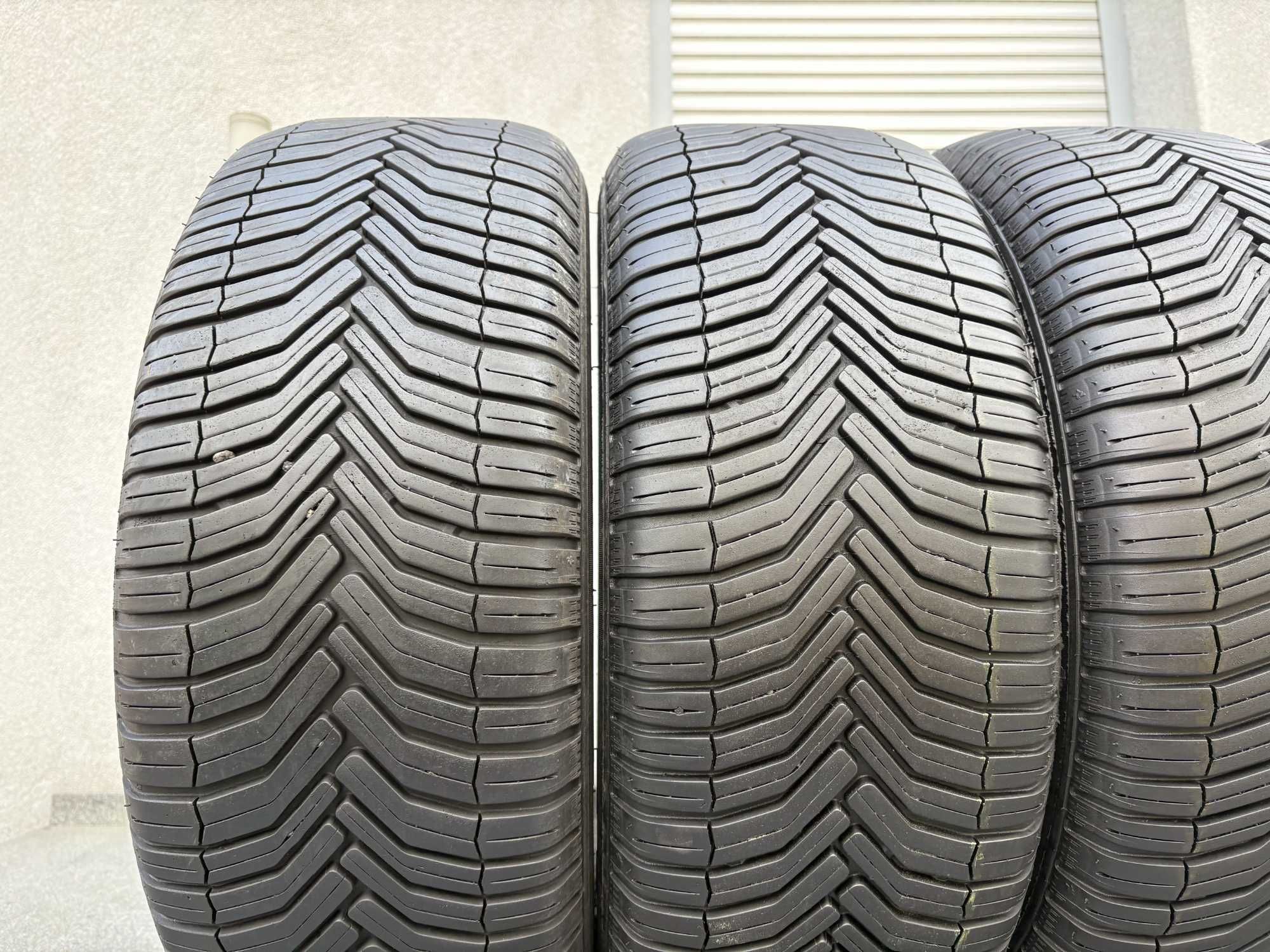 4szt całoroczne 215/55R17 Michelin 6,6mm 2022r Po jednym sezonie 4S163