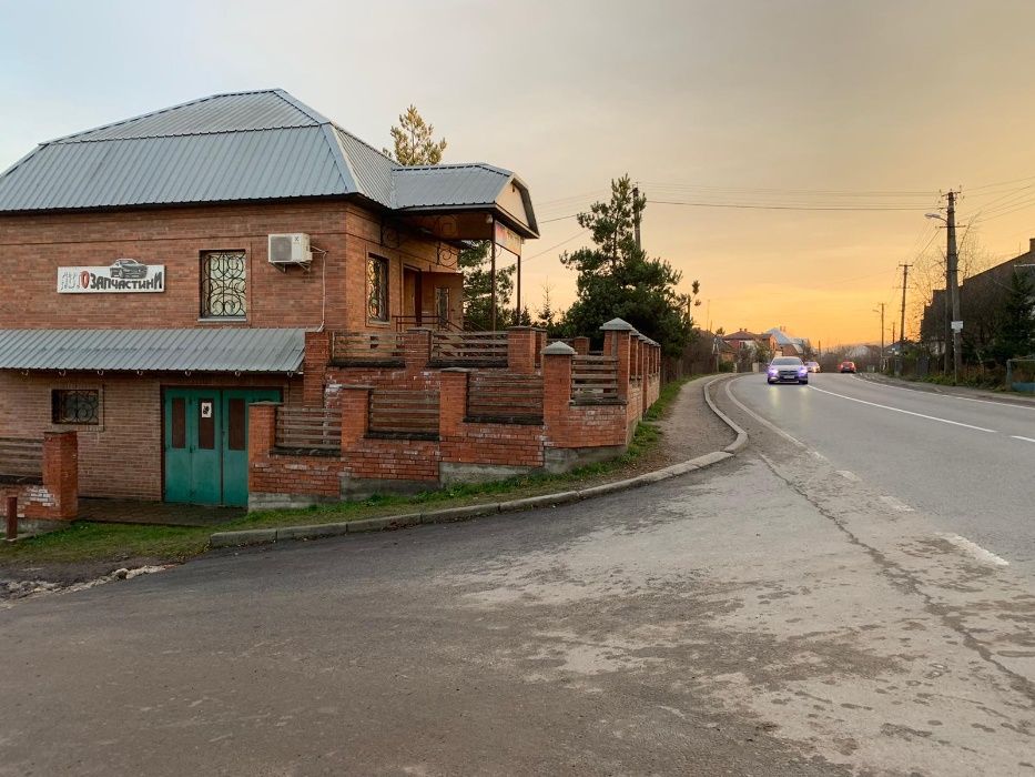 Продам магазин-склад в м Бібрка