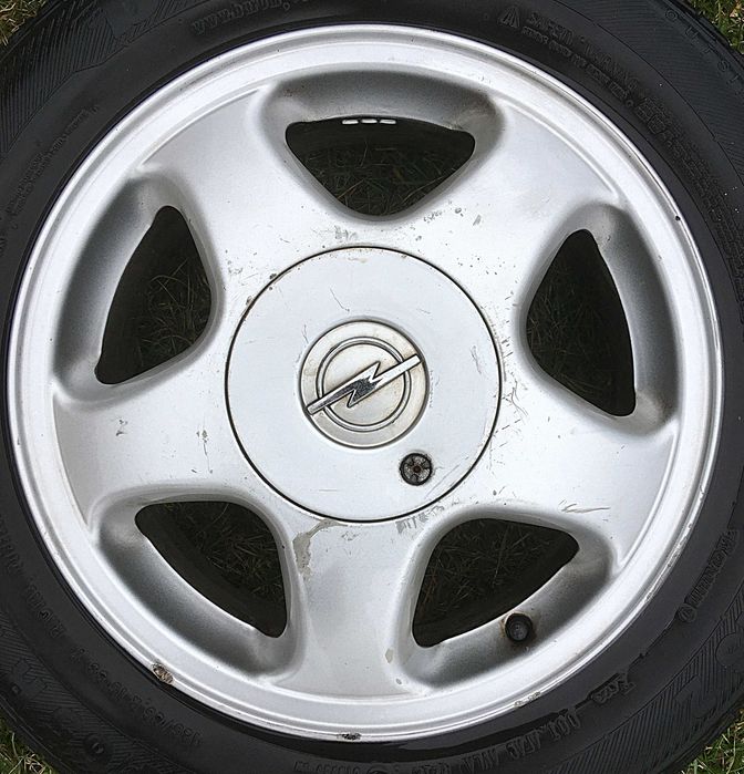 Alufelgi Opel z oponami 15"- 4szt.