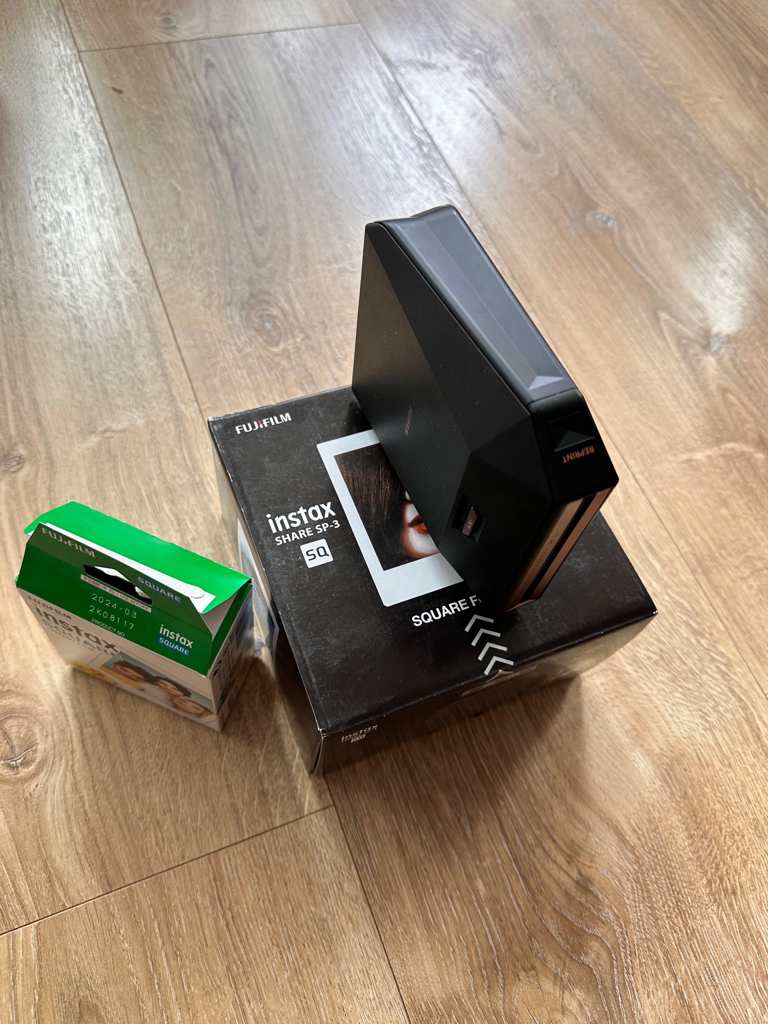 Drukarka Fujifilm Instax Share SP-3  jak nowa, nieużywana, z papierem!