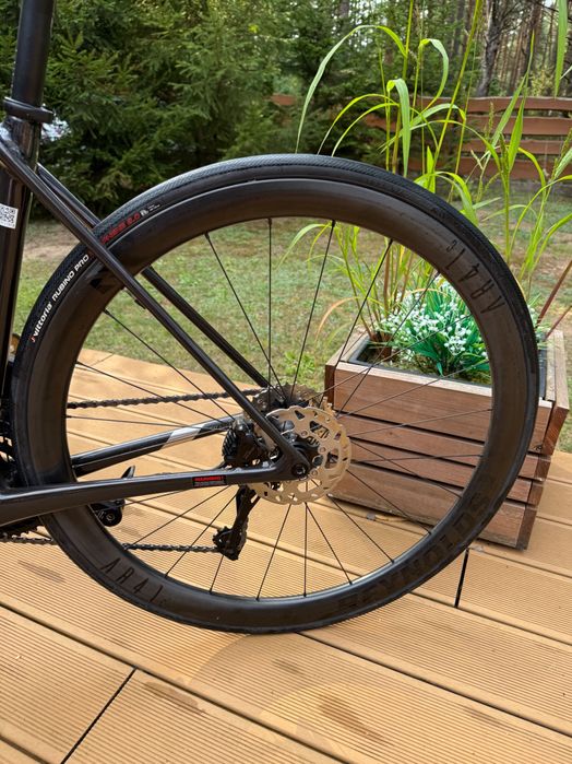 Rower szosowy FELT FR Advanced 105 Di2