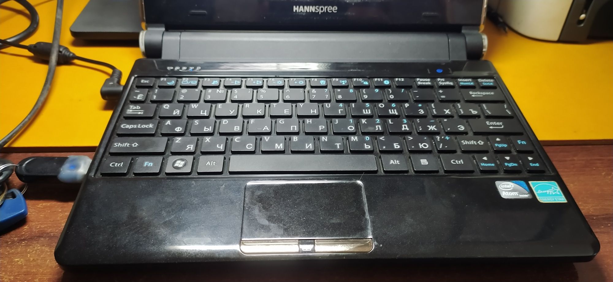 Нетбук Hannspree SN10E2