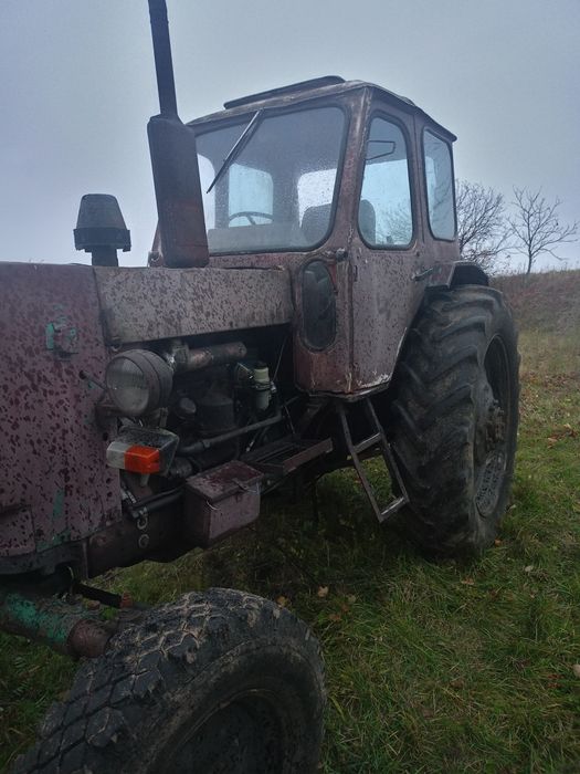 Продам трактор юмз