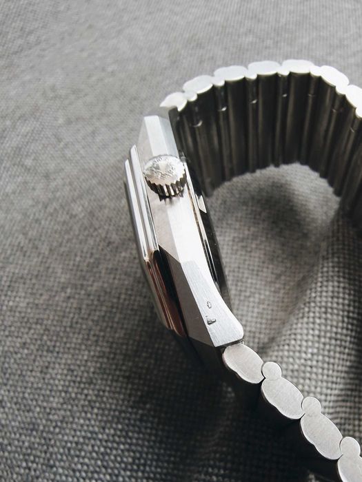 Longines Octogonal 4817 Cal. L633.1 Automático | Anos 70