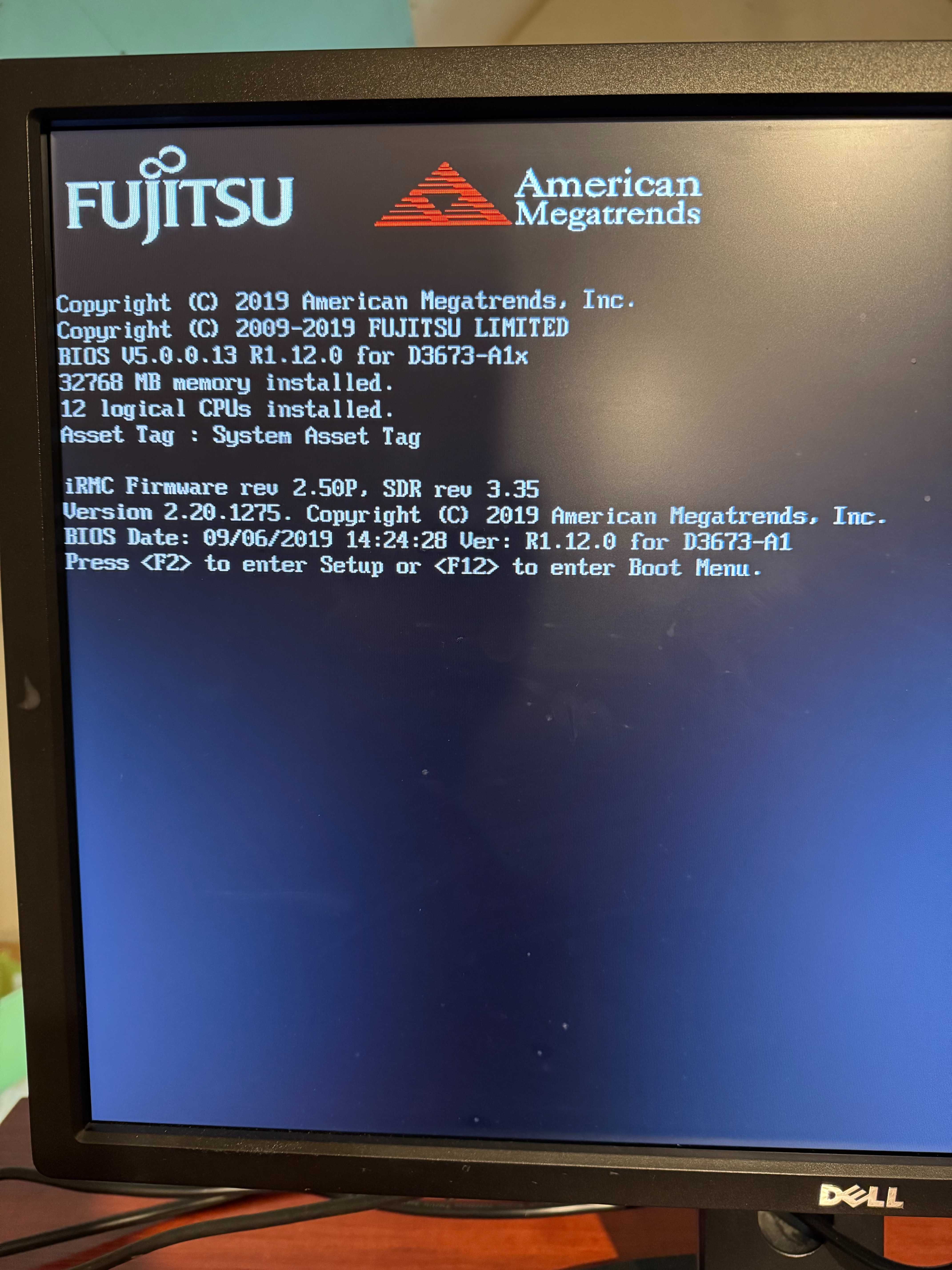 Serwer FUJITSU PRIMERGY TX1330 M4, 4x SSD + 1x HDD, SQL 2019 Standard
