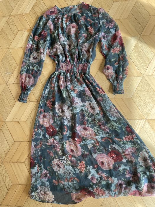 Sukienka maxi w kwiaty