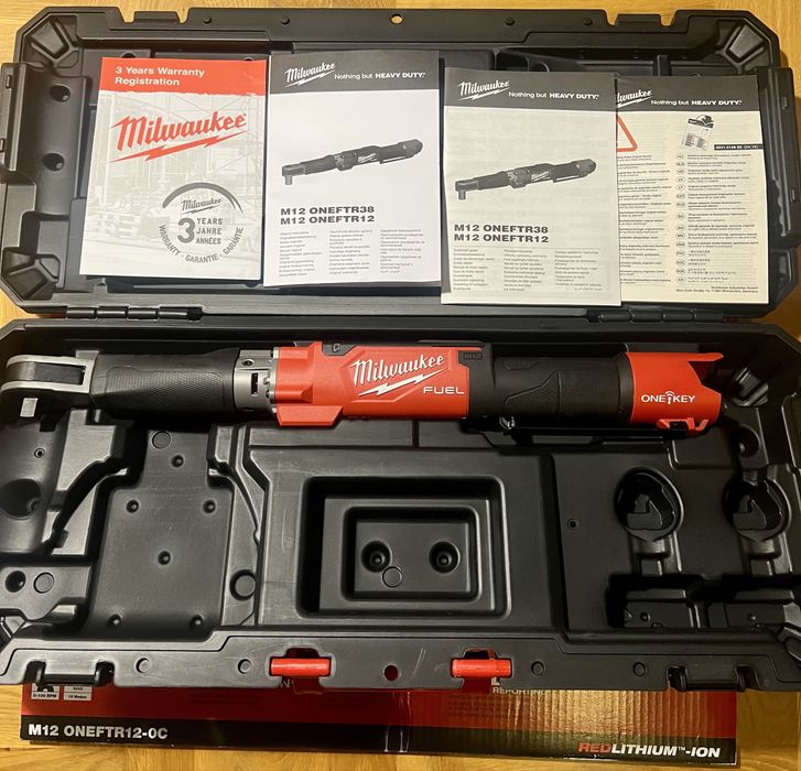 Klucz dynamometryczny Milwaukee M12 ONEFTR12-0C