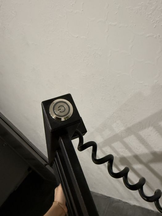 Терміново Полотенцесушитель чорний 80/50 новий