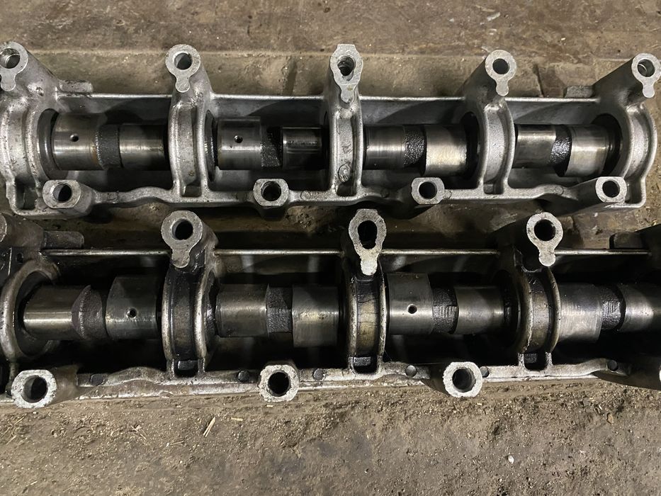 Розпредвал ВАЗ в зборі)