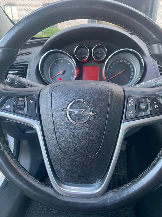 Opel Insignia 2.0 TDI 4x4 2011r