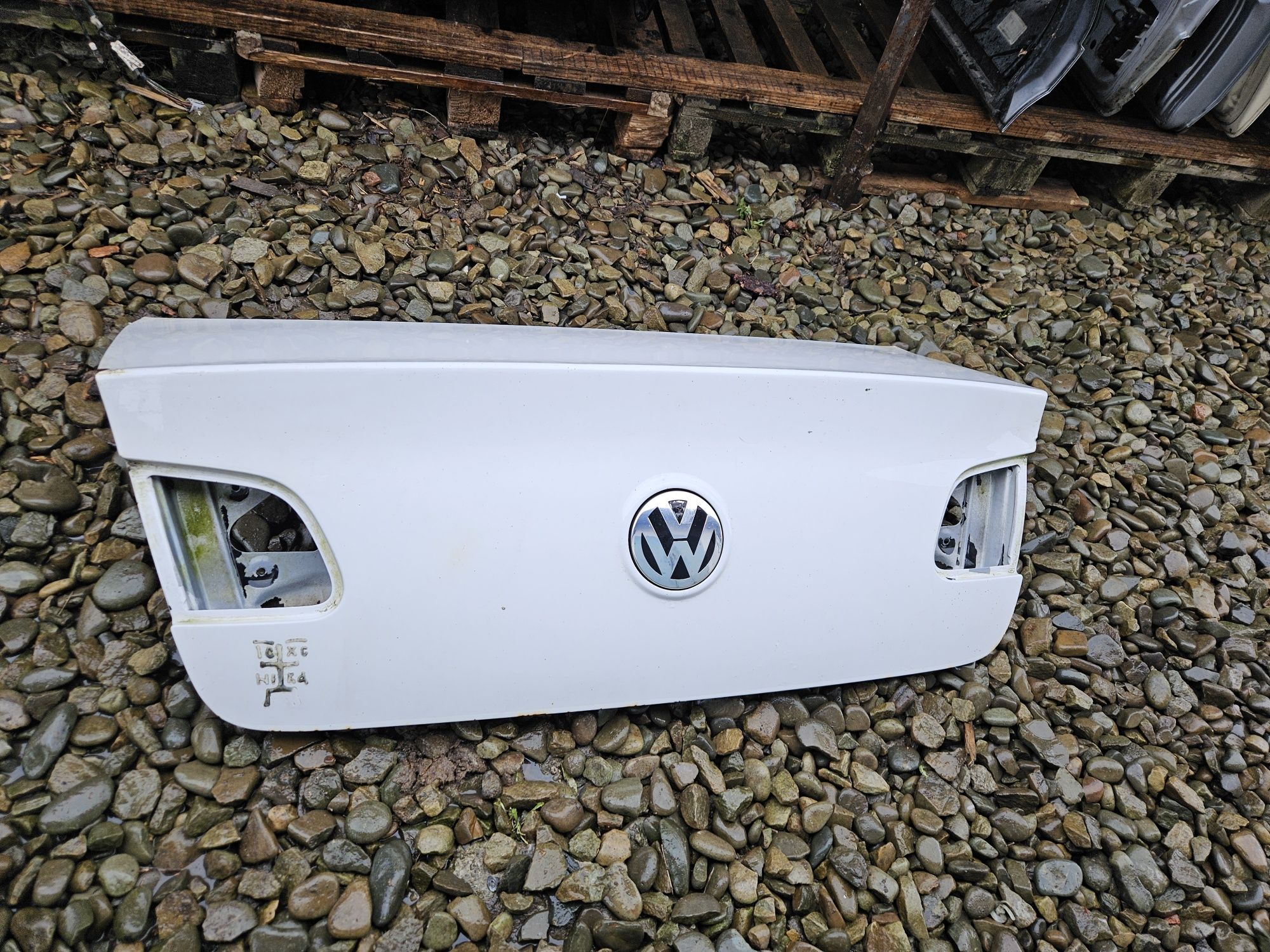 Кришка багажника Вольсваген Пассат Б6 седан ляда Volkswagen Passat B6