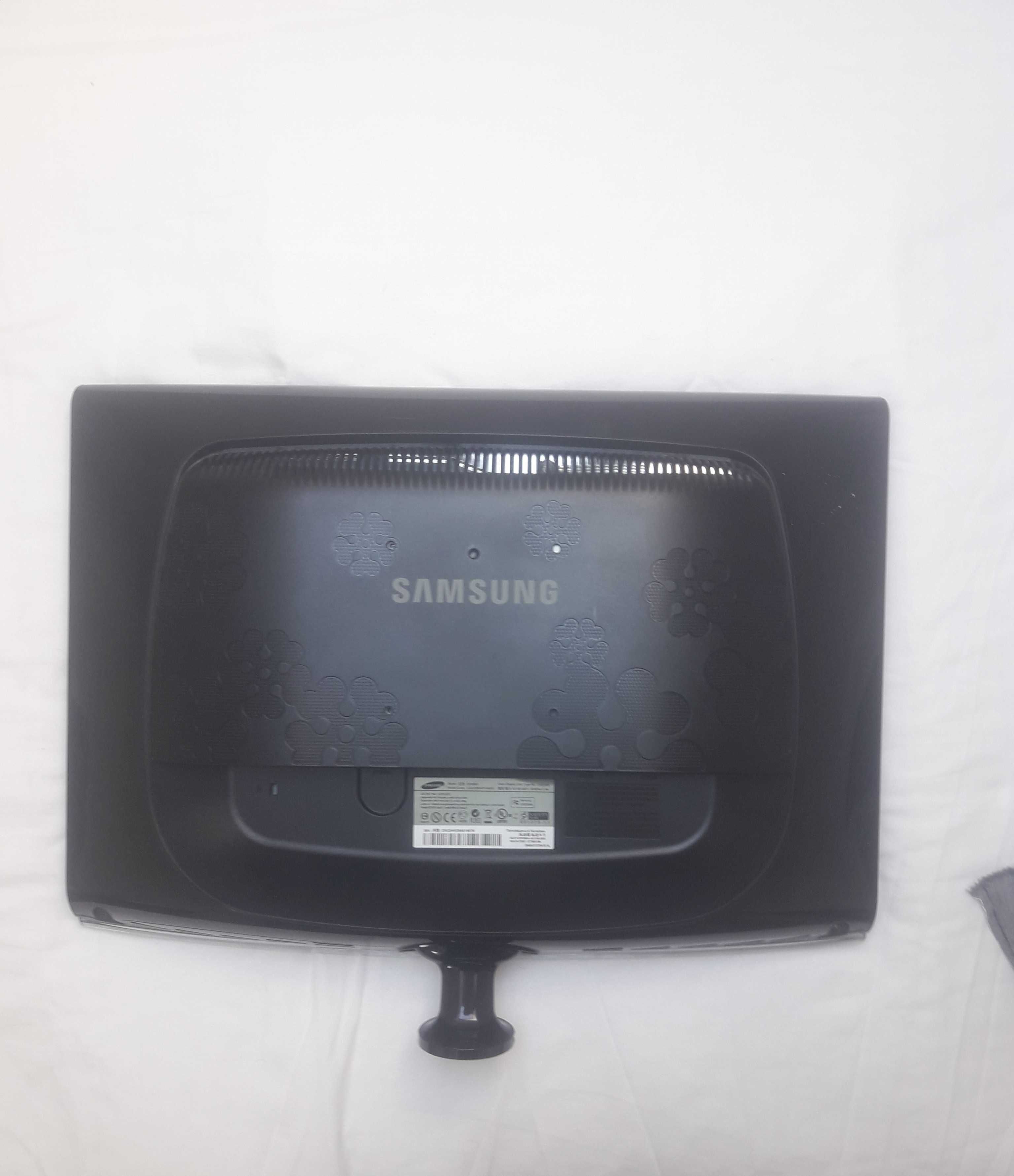 Monitor samsung syncmaster 2233