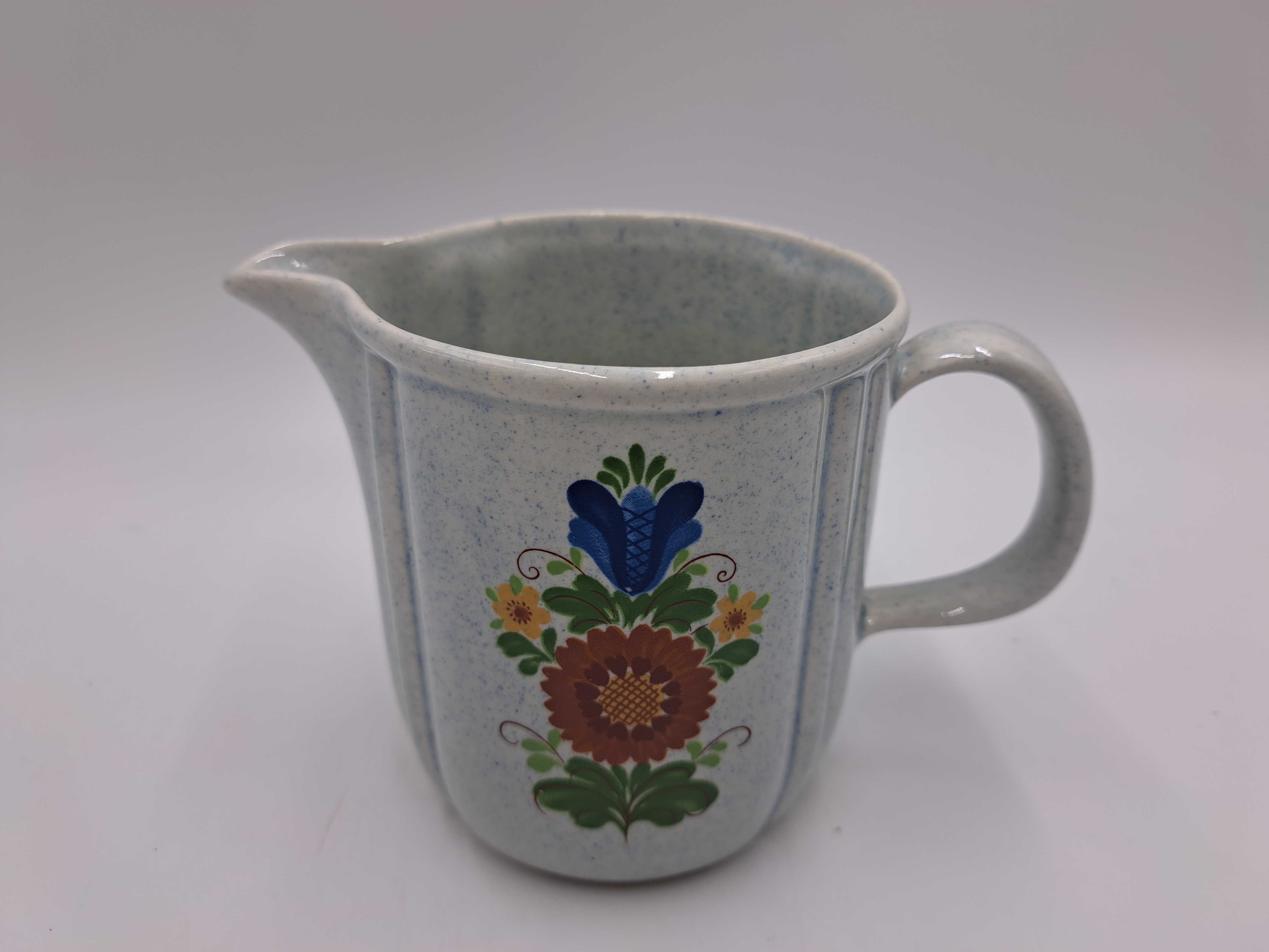 Wazon wazonik dzbanek mlecznik ceramiczny GDR kwiaty