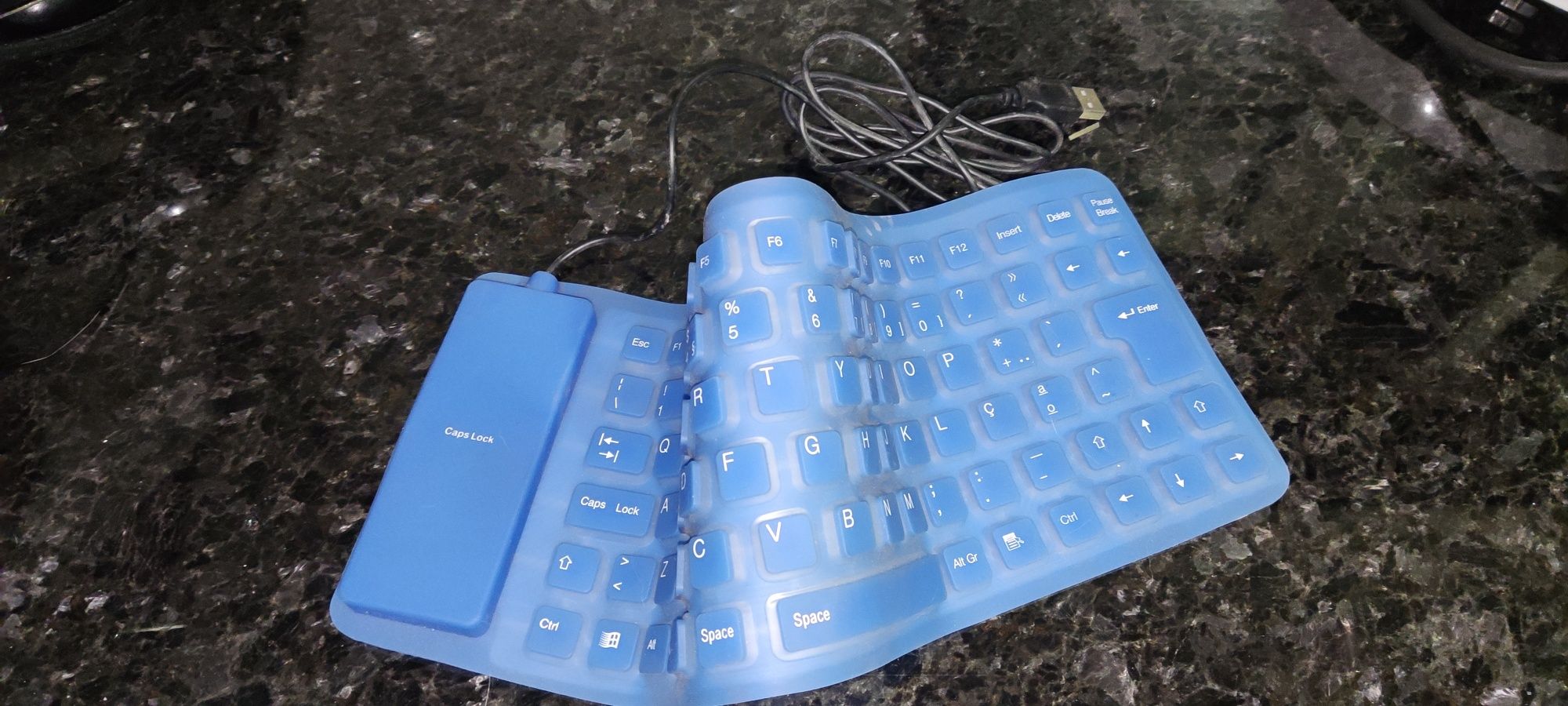 Teclado USB em silicone