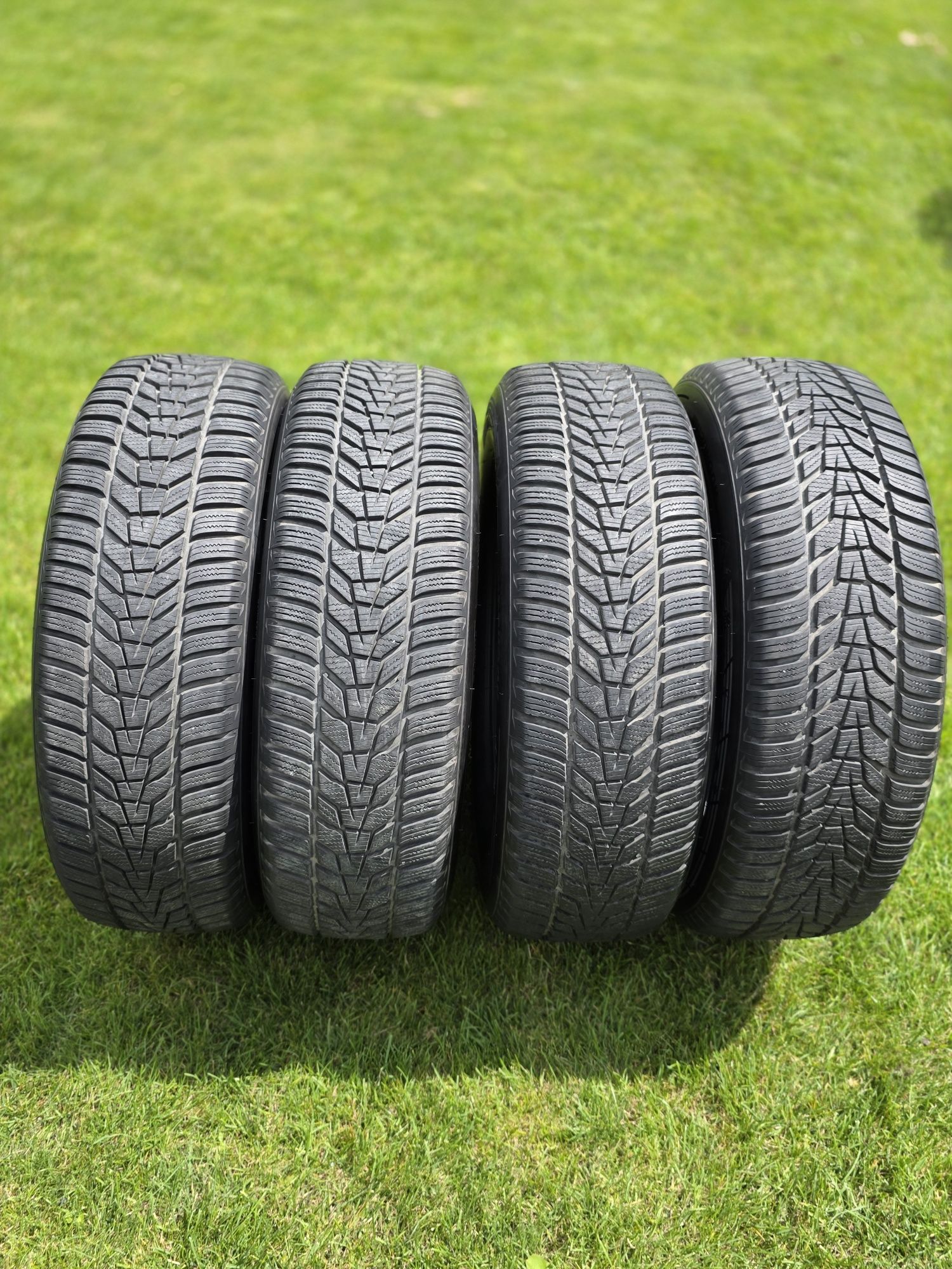 Opony zimowe Hankook 215/65/ 17
