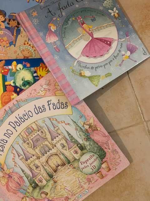 Livros de historias e 1ºlivro inglês para crianças. 23 livros