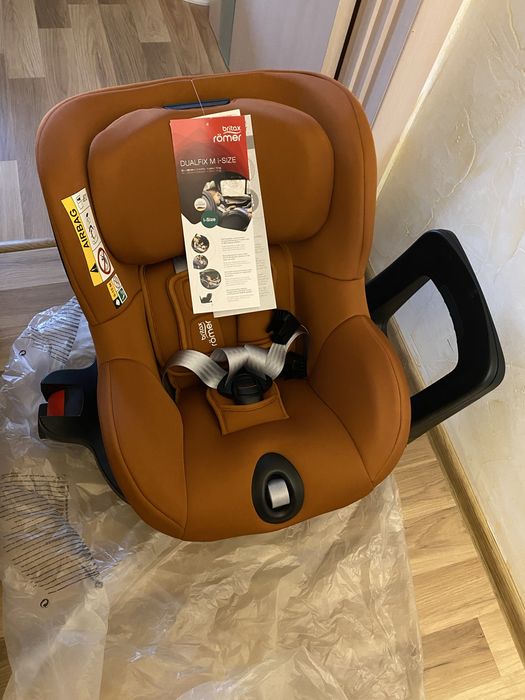 Автокресло Britax-Romer Dualfix M-Isize V22 с 3 месяцев до 4 лет 2024