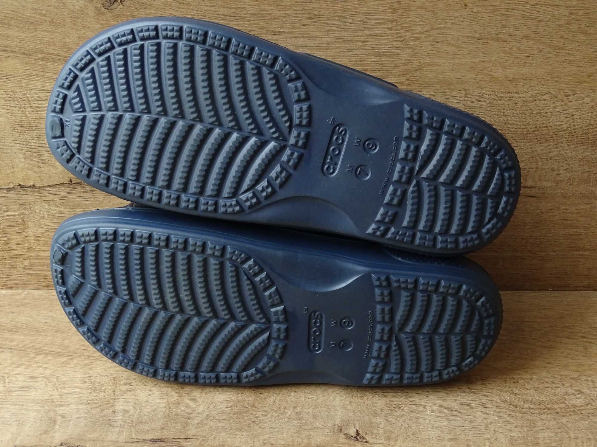 Шльопанці / сабо  Crocs