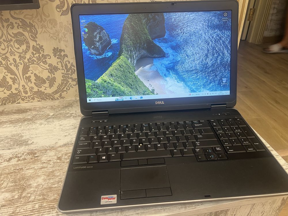dell latitude e6540 i5-8-256ssd