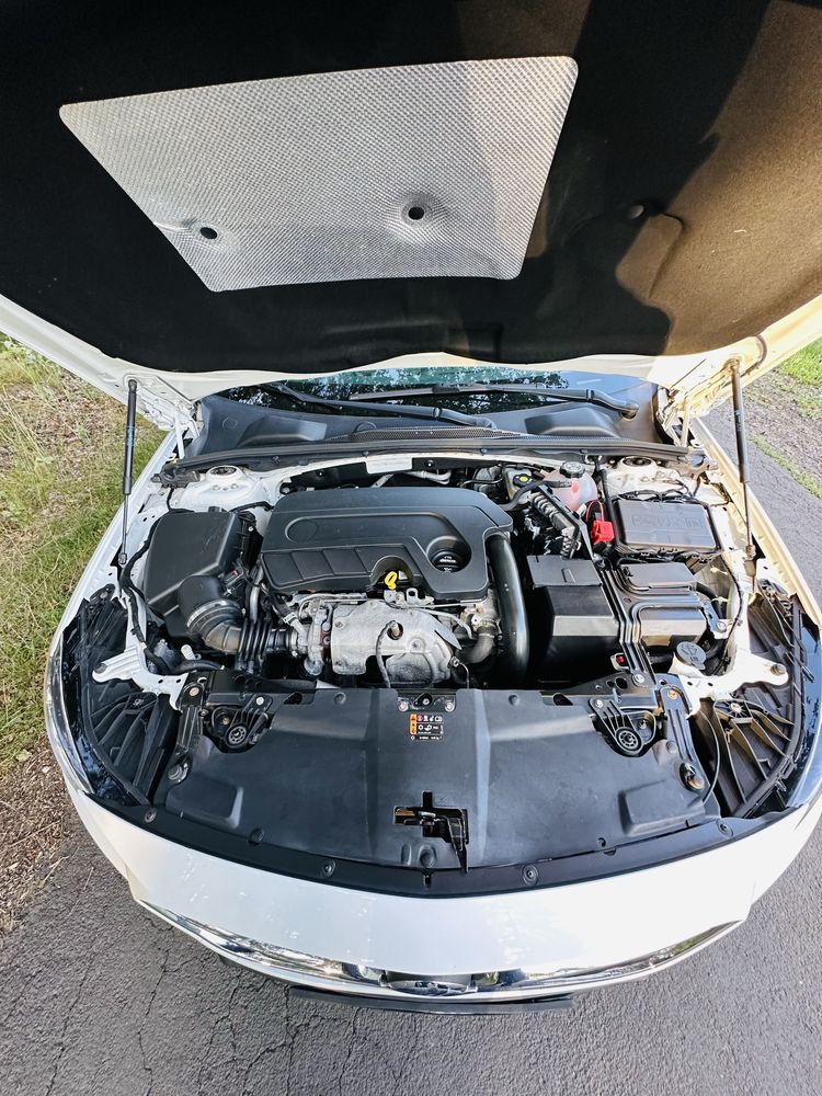 Opel insignia B 1,6 cdti manual 6 super stan maly przebieg