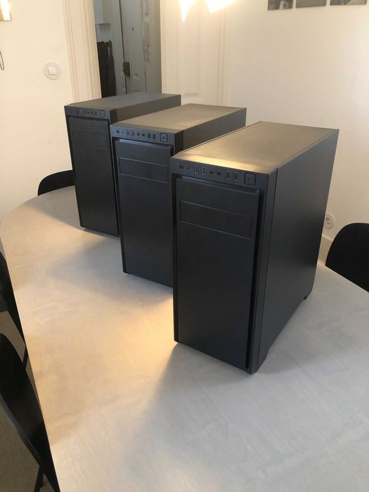 Caixa CPU Preta como nova