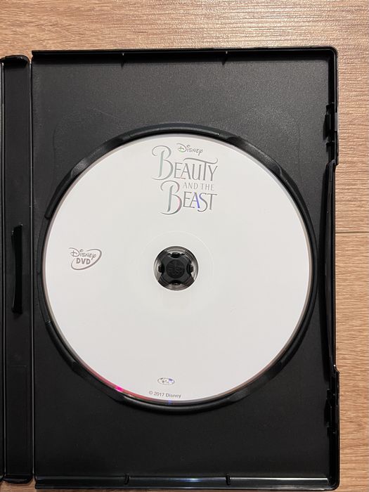 DVD “A Bela e o Monstro”